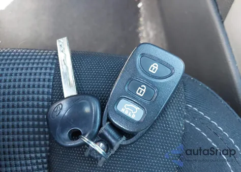 2014 Hyundai Elantra Gt z USA, uszkodzony, nr VIN KMHD35LH0EU225604